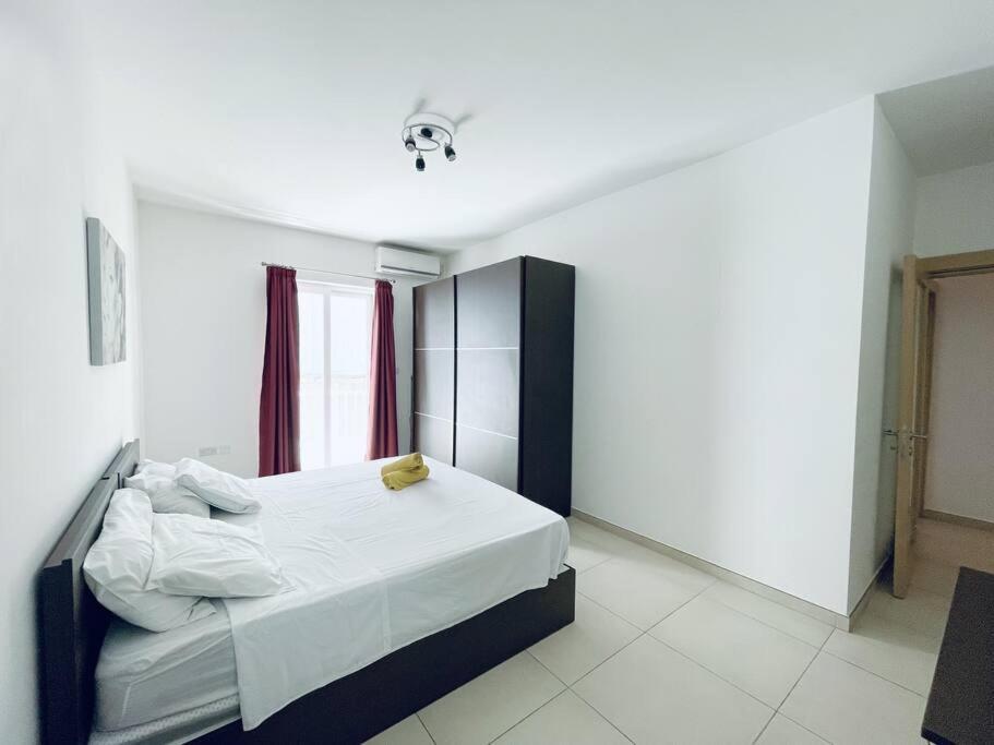 Stylish Modern Central Apartment 4 Paceville Saint Julian's Екстериор снимка